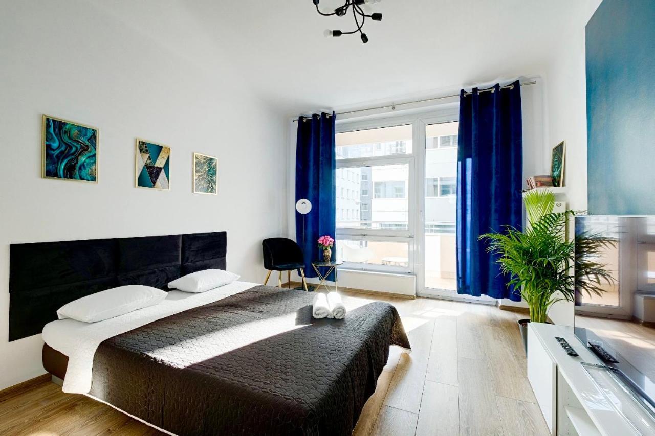Charming Apartment In The City Center Warschau Exterior foto